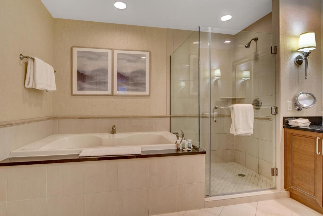 Balcony Full Strip View Suite Mgm Signature Free Valet Las Vegas Luaran gambar