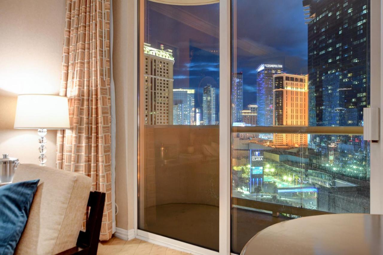 Balcony Full Strip View Suite Mgm Signature Free Valet Las Vegas Luaran gambar